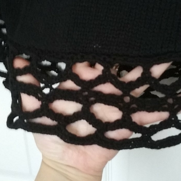 NWT Black Crochet Cold Shoulder Sweater - Picture 4 of 4